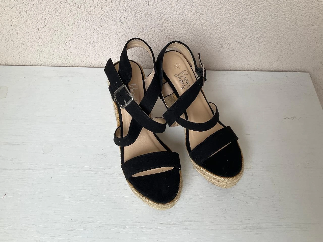 Sandales compensées noires Love Shoes T.37 – neuves et élégantes